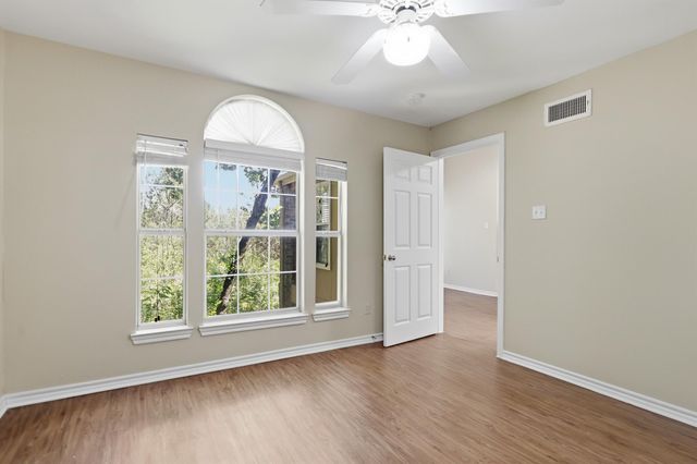6804 N Capital Of Texas Highway 422, Austin, TX 78731
