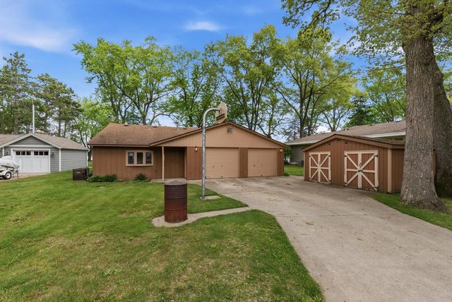 W378S5074 W Pretty Lake ROAD, Dousman, WI 53118