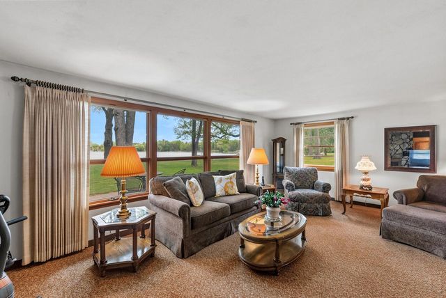 W378S5074 W Pretty Lake ROAD, Dousman, WI 53118