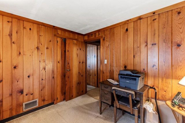 W378S5074 W Pretty Lake ROAD, Dousman, WI 53118