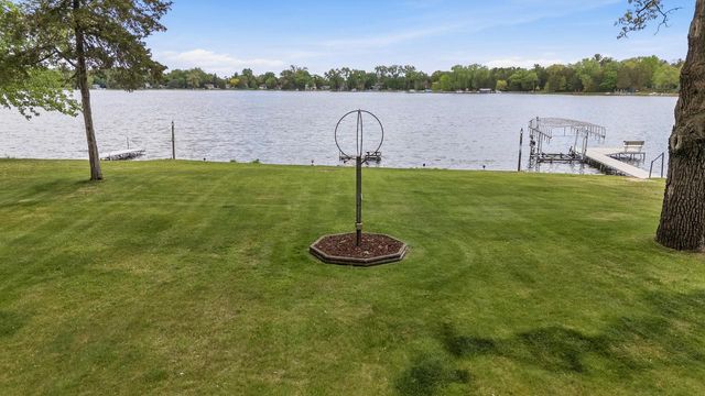 W378S5074 W Pretty Lake ROAD, Dousman, WI 53118