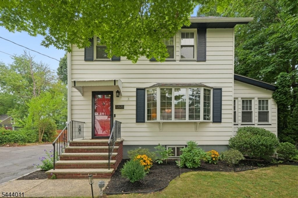 166 Tooker Avenue, Springfield Twp., NJ 07081 — exterior