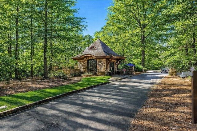 4388 Lochsa Lane, Suwanee, GA 30024