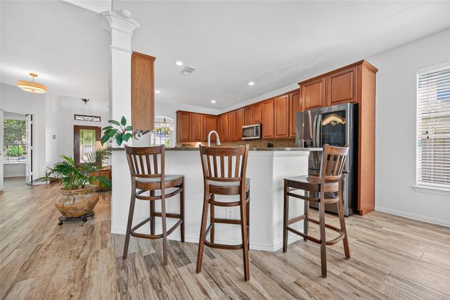 9634 Empress Crossing Drive, Spring, TX 77379