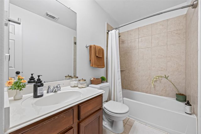 9634 Empress Crossing Drive, Spring, TX 77379