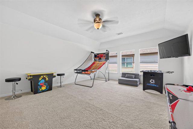 9634 Empress Crossing Drive, Spring, TX 77379