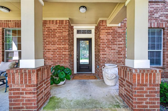 9634 Empress Crossing Drive, Spring, TX 77379
