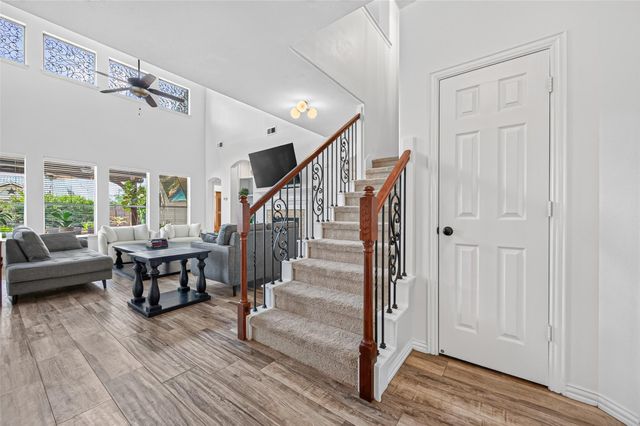 9634 Empress Crossing Drive, Spring, TX 77379