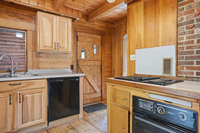 52 Nevins Road, Hollis, NH 03049