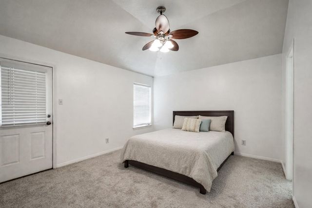 4705 Meadowood Drive, Baytown, TX 77521