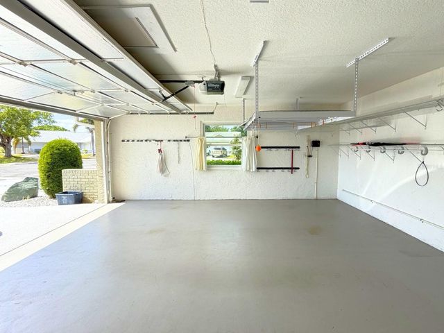2110 W VIEW DRIVE, Sun City Center, FL 33573