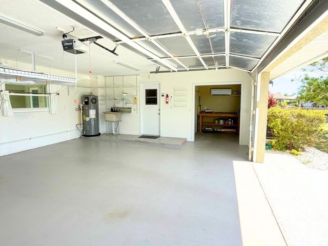 2110 W VIEW DRIVE, Sun City Center, FL 33573