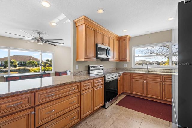 2110 W VIEW DRIVE, Sun City Center, FL 33573