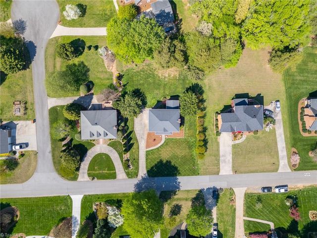 280 Ashmoor Lane, Lexington, NC 27295