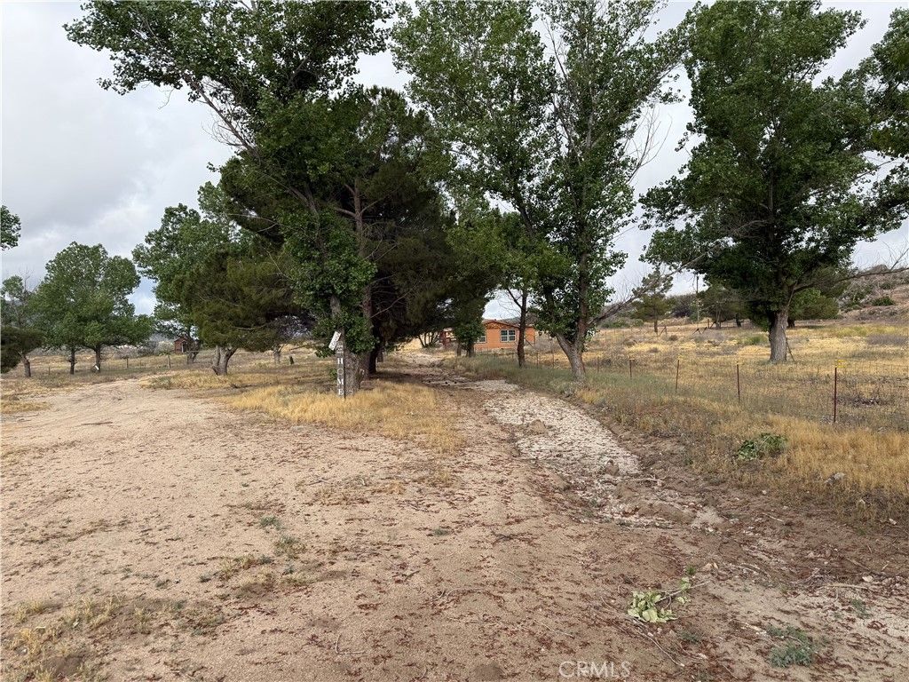 Image 5 of property listing at 45051 Bonny Lane, Aguanga, CA 92536