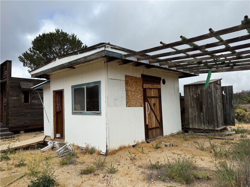 Image 65 of property listing at 45051 Bonny Lane, Aguanga, CA 92536