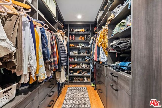 6052 W 76th Street, Los Angeles, CA 90045