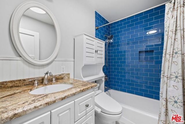 6052 W 76th Street, Los Angeles, CA 90045