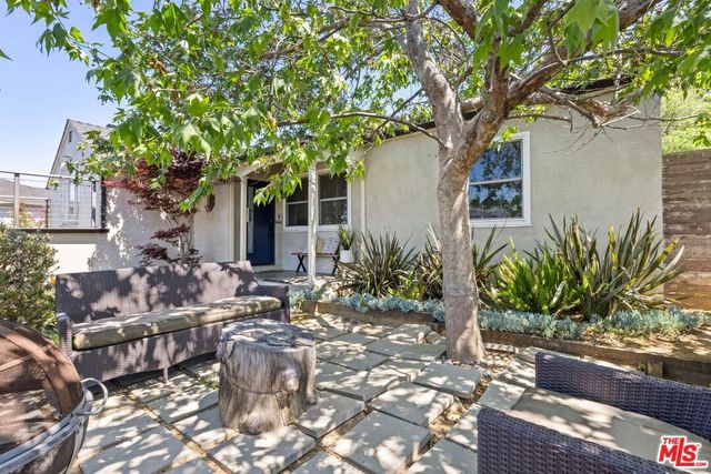 6052 W 76th Street, Los Angeles, CA 90045