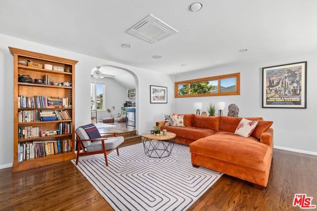 6052 W 76th Street, Los Angeles, CA 90045