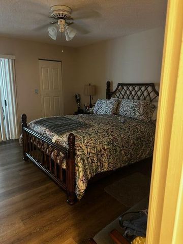 3186 Via Poinciana 306, Lake Worth, FL 33467