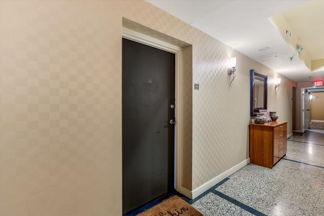 66 Monroe Ave Apt 405, Memphis, TN 38103