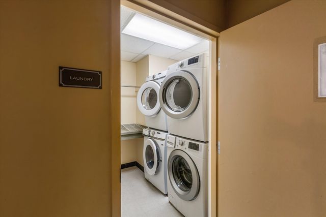 66 Monroe Ave Apt 405, Memphis, TN 38103