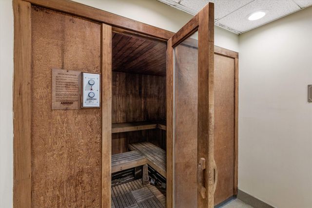 66 Monroe Ave Apt 405, Memphis, TN 38103