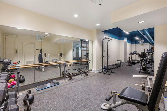 66 Monroe Ave Apt 405, Memphis, TN 38103