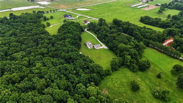 131 Gailey Hollow Road, Highfill, AR 72761