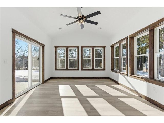 1422 Creekwood Drive, New Richmond, WI 54017