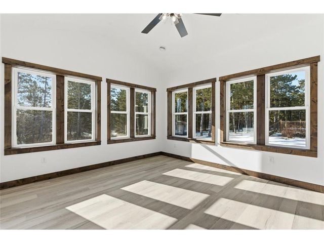 1422 Creekwood Drive, New Richmond, WI 54017