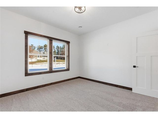 1422 Creekwood Drive, New Richmond, WI 54017