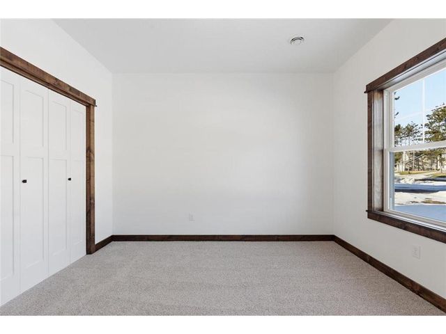 1422 Creekwood Drive, New Richmond, WI 54017