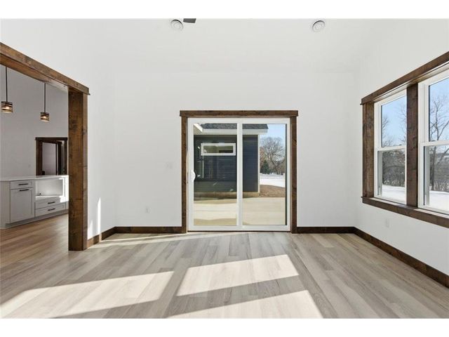 1422 Creekwood Drive, New Richmond, WI 54017