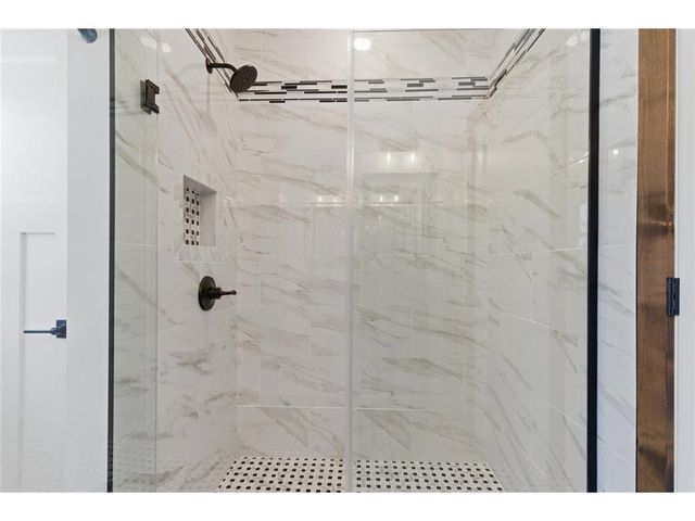 1422 Creekwood Drive, New Richmond, WI 54017