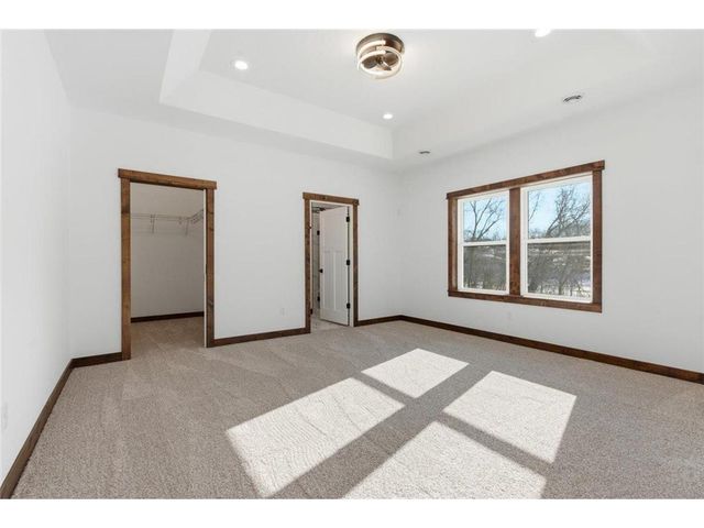 1422 Creekwood Drive, New Richmond, WI 54017