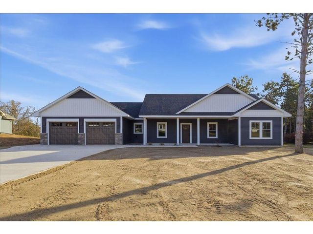 1422 Creekwood Drive, New Richmond, WI 54017