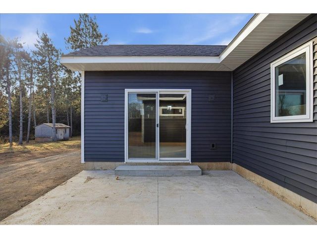 1422 Creekwood Drive, New Richmond, WI 54017