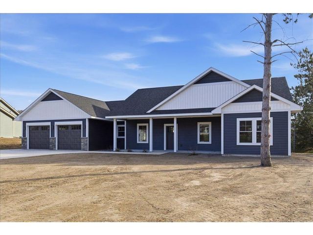 1422 Creekwood Drive, New Richmond, WI 54017