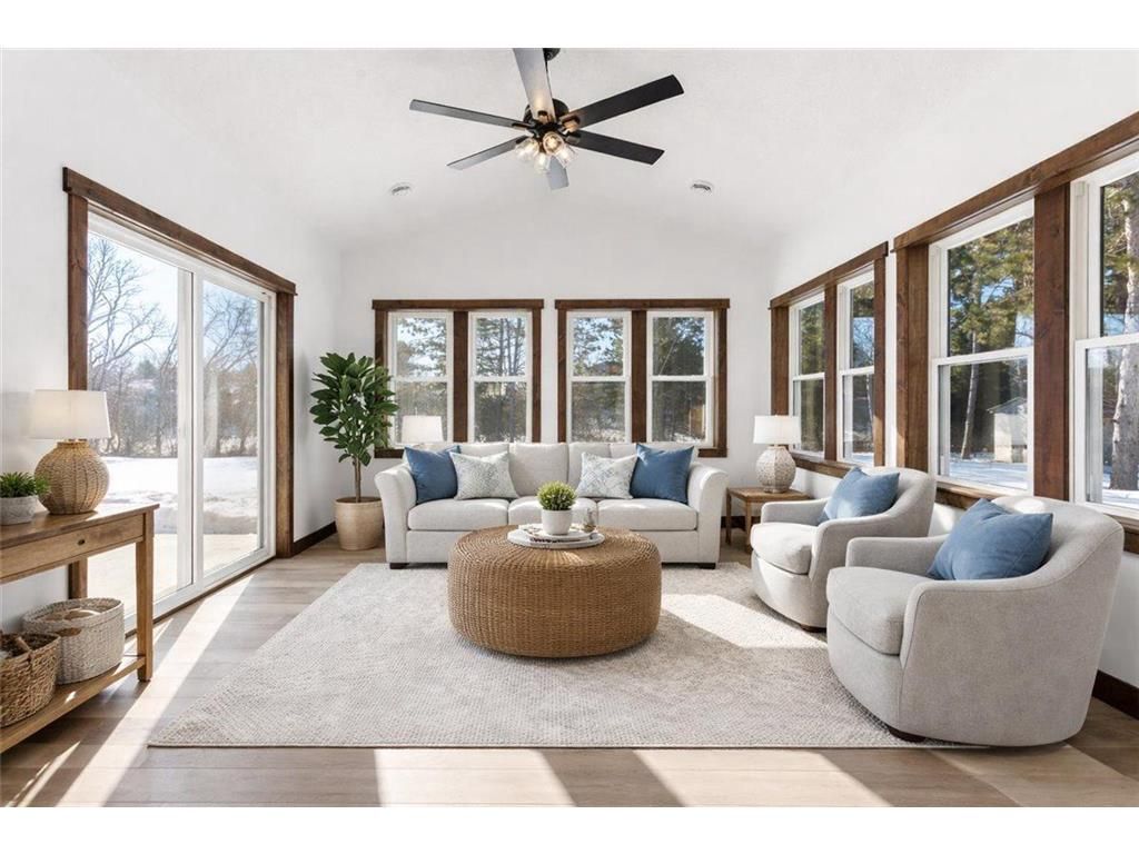 1422 Creekwood Drive, New Richmond, WI 54017