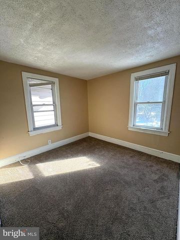 303 HARRISON ST, Riverton, NJ 08077