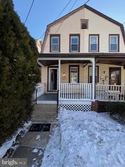 303 HARRISON ST, Riverton, NJ 08077