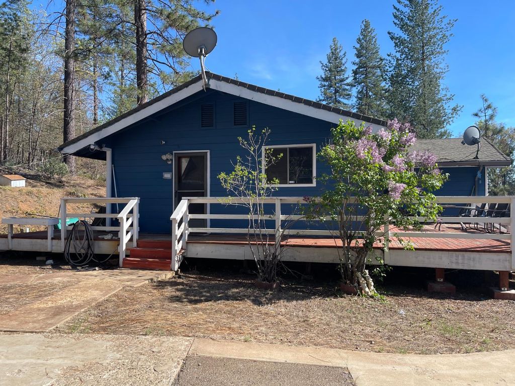 10658 Dexter Rd, Coulterville, CA 95311