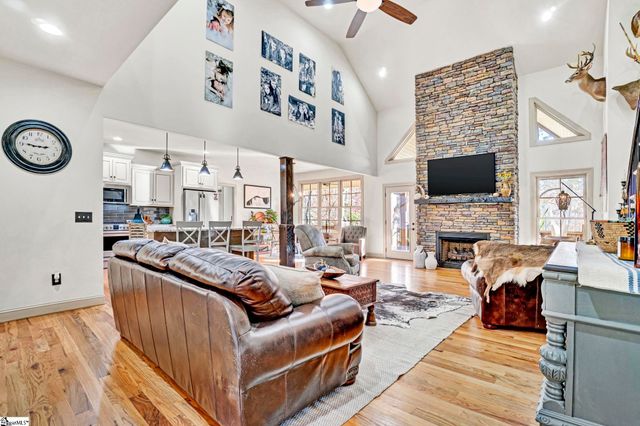 116 Edens Shoals Court, Six Mile, SC 29682