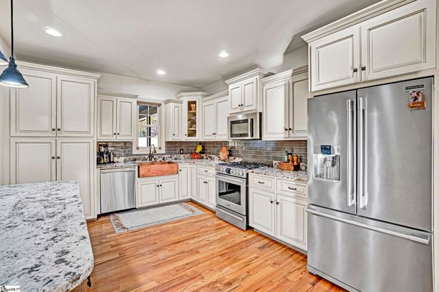 116 Edens Shoals Court, Six Mile, SC 29682