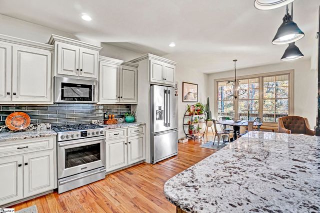 116 Edens Shoals Court, Six Mile, SC 29682