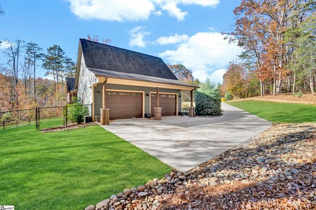 116 Edens Shoals Court, Six Mile, SC 29682