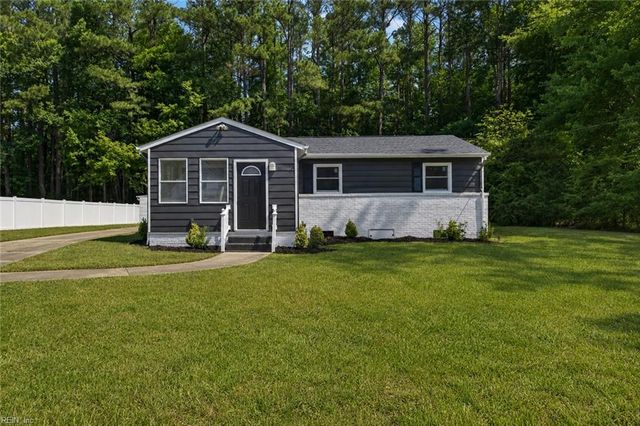 1073 Scenic BLVD, Chesapeake, VA 23322