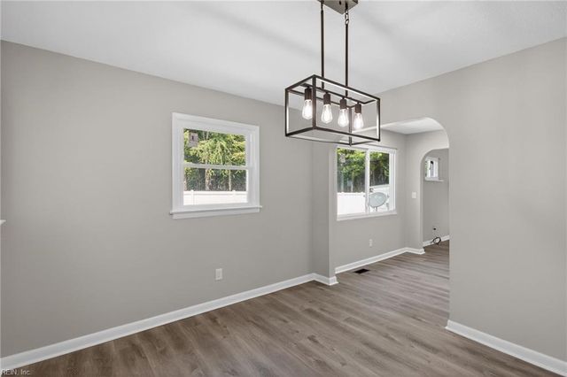 1073 Scenic BLVD, Chesapeake, VA 23322